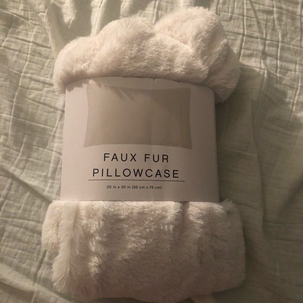 Soft fur pillow case
